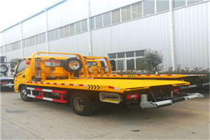 坡头附近拖车救援搭电