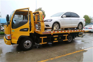 坡头附近拖车救援24小时服务热线